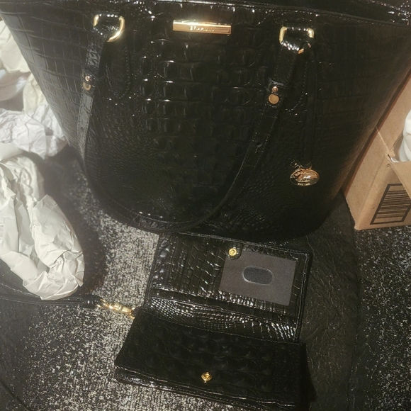 Brahmin bowie handbag and wallet - Picture 5 of 5